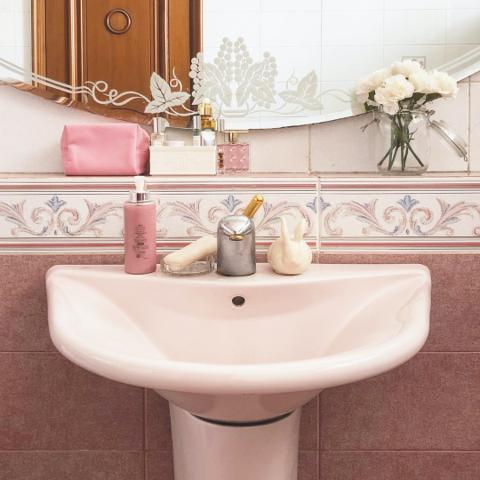 Wash basin